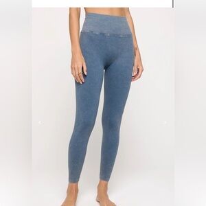 Spiritual gangster  Love Sculpt Mineral Wash 7/8 Legging size xs/s